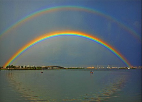 Gambar Pelangi Yang Sangat Indah Kumpulan Gambar