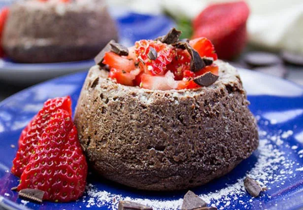 CHOCOLATE LAVA CAKE