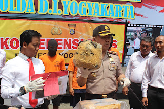 Press Release, Ganja 2,2 kg Berhasil Diamankan Satuan ResNarkoba Polresta Yogyakarta