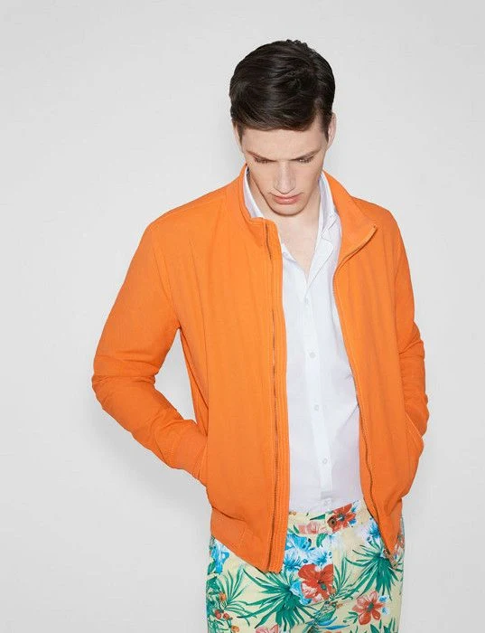 tendencias masculinas verão 2019: Look Neon Masculino