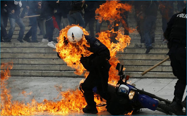 molotov contra militares guardia policias