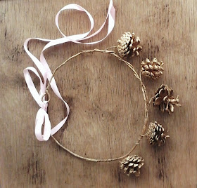  Fairytale Flower Pine Cone Crown