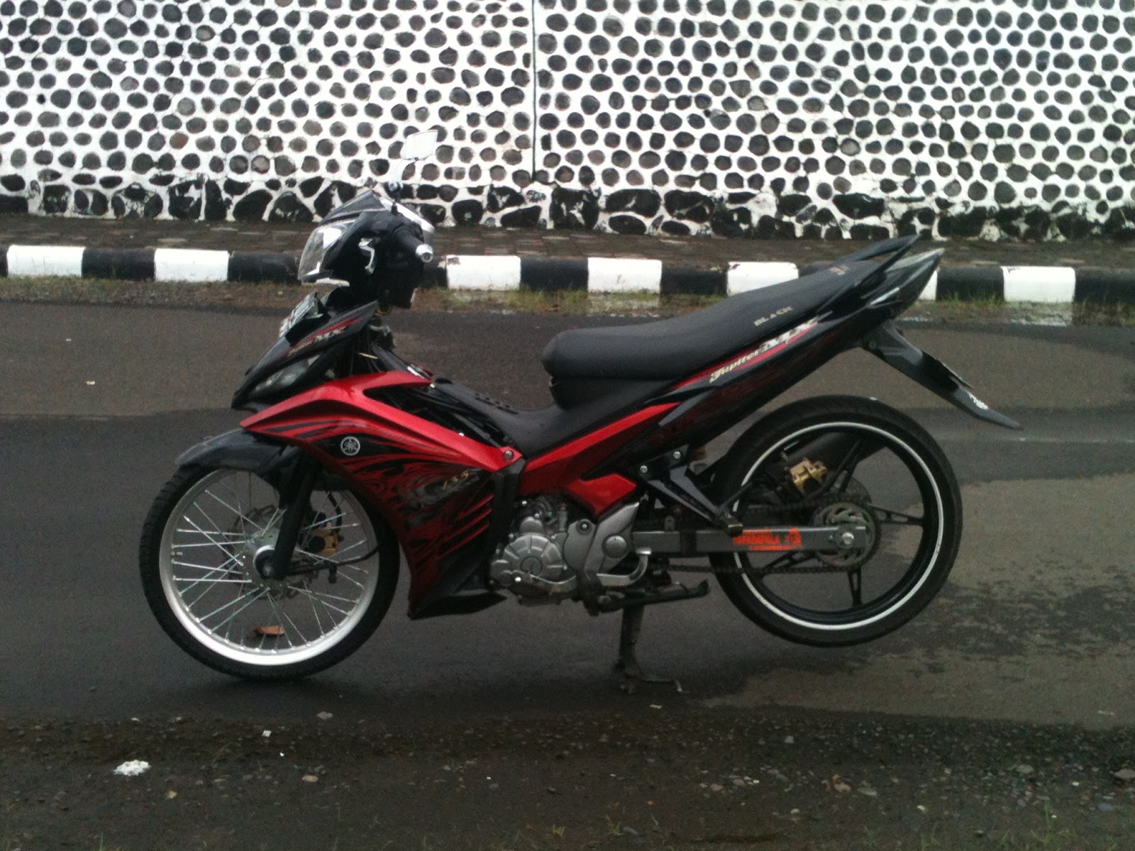 Foto gambar motor modif jupiter mx sederhana 135 king 