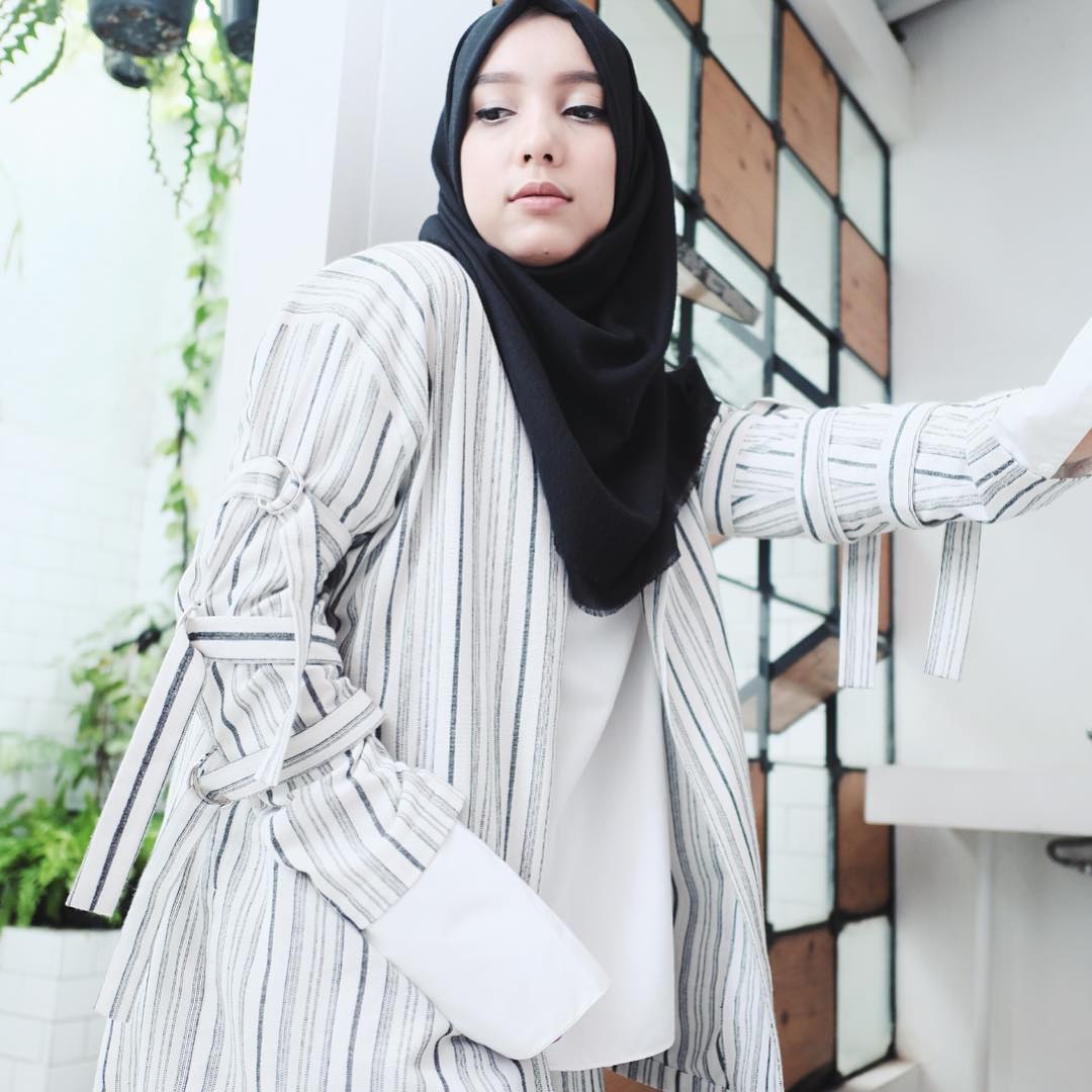 13 Fashion Designer Berhijab Indonesia yang Punya Reputasi 