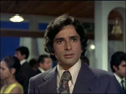 Shashi Kapoor in Aa Gale Lag Ja