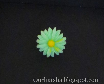 Green Gerber Daisy Sunflower Ring (5)