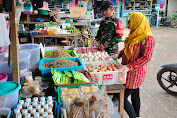 Jelang Ramadan, Dinkes Kapuas Hulu Bersama Satgas Pamtas Laksanakan Pemeriksaan Makanan Di Pasar Badau