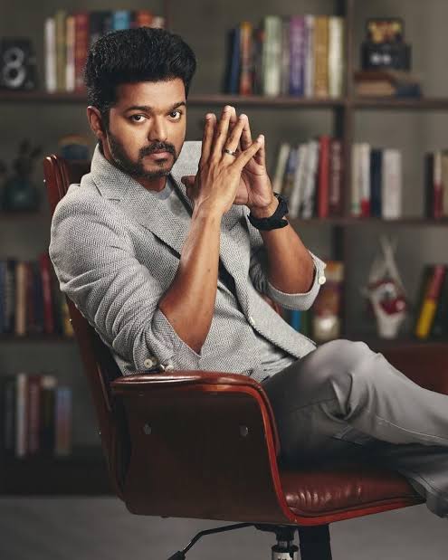 కొరోనా రిలీఫ్ ఫండ్ కోసం నటుడు విజయ్  రూ .1.30 కోట్లు అందించారు
