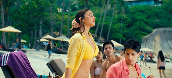 Hot a pics of alia bhatt in bikini and yellow top exposing her figure.