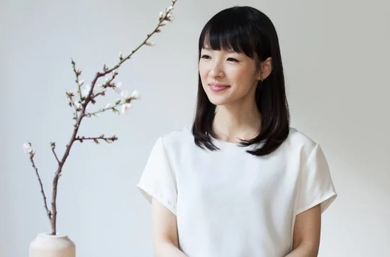 Memancarkan Sukacita | Marie Kondo - Penulis Asal Jepang