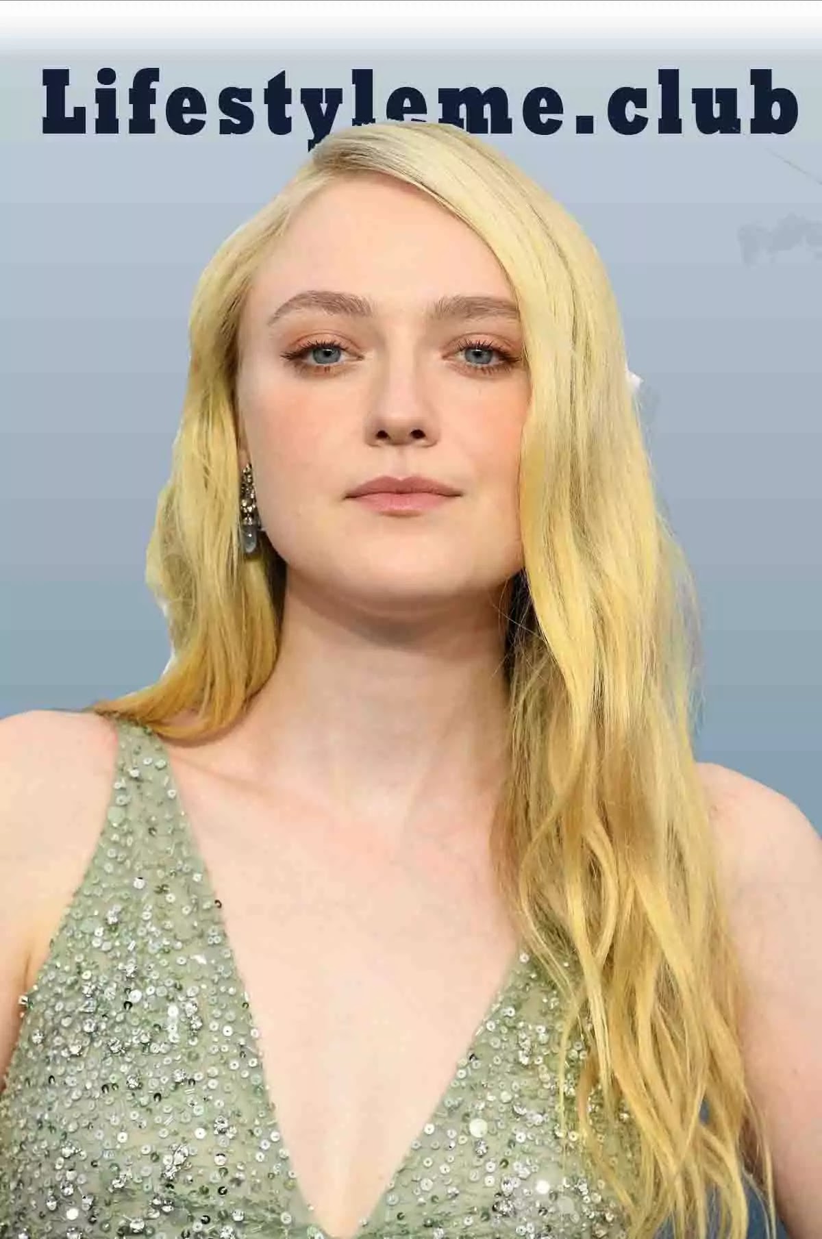 Elle Fanning Movies Age Net Worth Dakota Fanning Lifestyle Magazine Pakistan