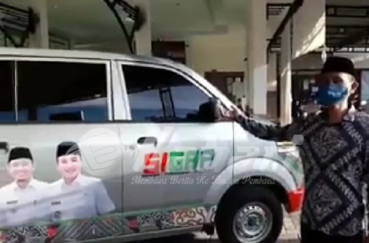 Terima Mobil Sehat, Kades Bujur Barat Ucapkan Terima Kasih pada Bupati dan Wabup Pamekasan