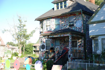 The Heidelberg Project: A Street of Dreams Seen On www.coolpicturegallery.net