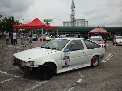 AE86 Levin drift car