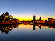 Bom, primeiramente, vou falar de Dublin. A cidade é a capital da República . (dublin wallpaper nqs)