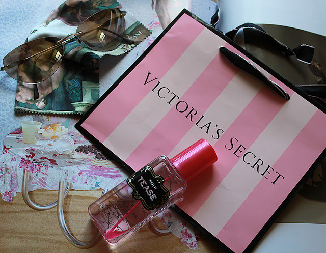 Victoria's Secret Noir Tease Body Mist