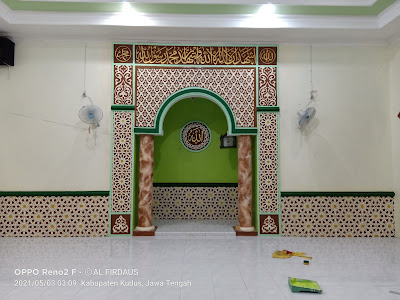 GRC mihrab masjid