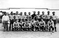 Selección de ESPAÑA - Temporada 1933-34 - Vantolrá, Quincoces, Luis Regueiro, Herrerita, Guillermo Eizaguirre, Zamora, Lángara, Fede, Campanal y Lazcano; Pedro Regueiro, Goyeneche, Zabalo, Muguerza, Gorostiza, Marculeta y Cilaurren - PORTUGAL 1 (Vitor Silva), ESPAÑA 2 (Lángara 2) - 18/03/1934 - Mundial de Italia de 1934, clasificación, partido de vuelta - Lisboa, Portugal, estadio Lumiar - Alineación: Zamora; Zabalo, Quincoces; Cilaurren, Marculeta, Fede; Vantolrá, Luis Regueiro, Lángara, Herrerita y Gorostiza