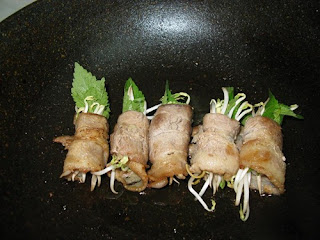 Thịt ba chỉ rán cuộn giá Thịt ba chỉ rán cuộn giá