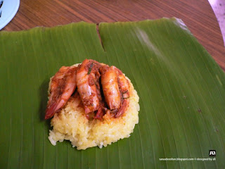 Dry Curry Prawn With Yellow Glutinous Rice & Home Made Kaya