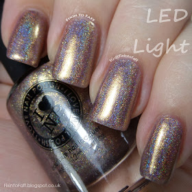 Swatch of ILNP Iconic under daylight LED bulb.