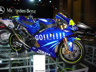 YAMAHA motogp MOTOR REPLICA IN show