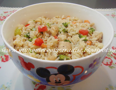 http://myhomecookparadise.blogspot.sg/2013/12/black-pepper-chicken-fried-rice-18-jul.html