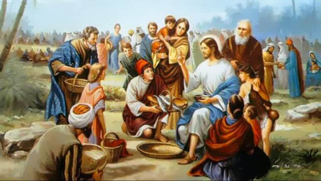 Jesus multiplica pães e peixes