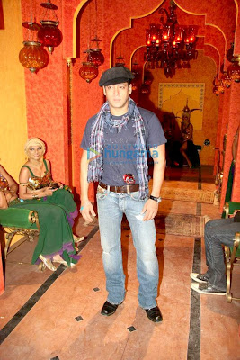 Salman khan on the set of 