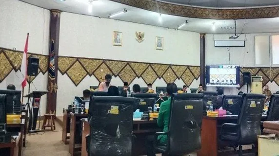 Rapat Paripurna DPRD Kota Padang, Ini Tiga Tiga Ranperda yang Disampaikan Pemko