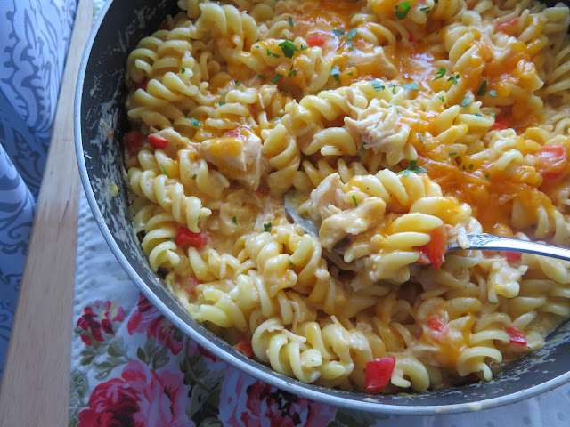 Cheesy Chicken Pasta