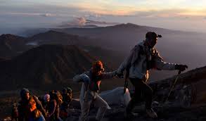 Malang Bromo Package Tour 2 Days 1 Night, Malang Bromo Tour, Tour Mount Bromo Malang | MEDIA TRAVEL BROMO MALANG TRANSPORT SERVICE | Media Travel Malang, 0812 1214 8101 (Telkomsel)