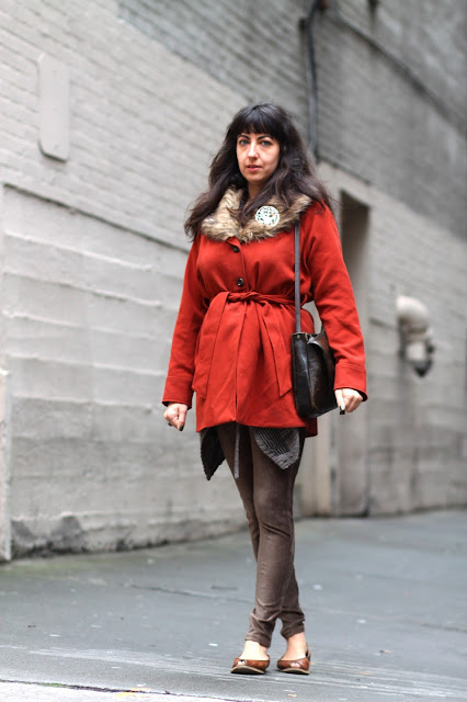 AMber Ricciardi red coat Seattle Street style fashion it's my darlin'