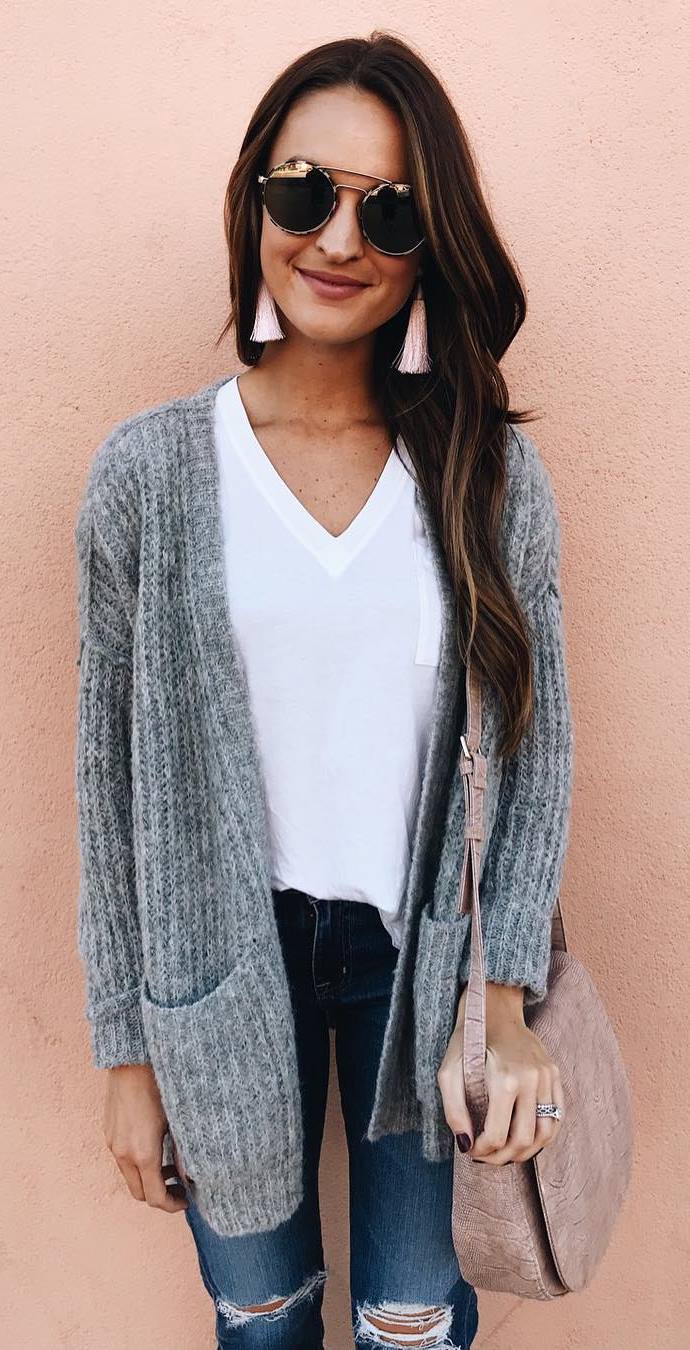 cute outfit idea_knit cardigan + top + bag + jeans