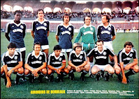 Football Club des GIRONDINS DE BORDEAUX - Burdeos, Francia - Temporada 1980-81 - Trésor, Bracci, Girard, Delachel y Rohr; Soler, Lacombe, Giresse, Thouvenel, Fernández y Gemmrich - El Girondins de Burdeos se clasificó 3º en la Liga de Francia de 1ª División