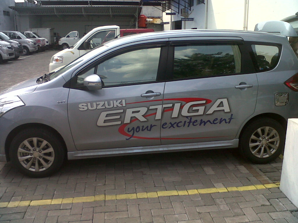 Info Memasang Cutting Stiker di Mobil Anda | Dealer Mobil Suzuki Semarang