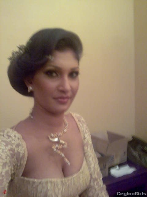 Pushpika SandamaliSexy Girls Pictures
