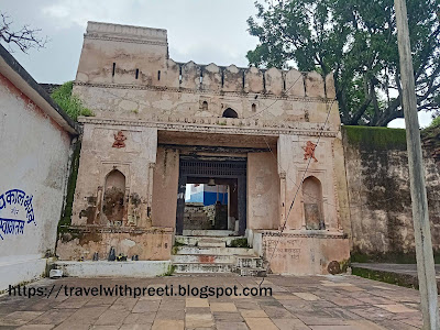 Adegaon Fort and Kalbhairav Temple