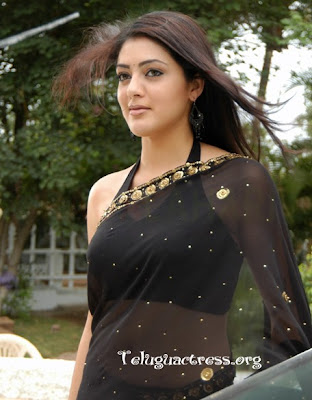 Parvati Melton in Transparent Saree - looking hot