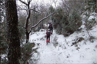 Bonito ascenso con nieve