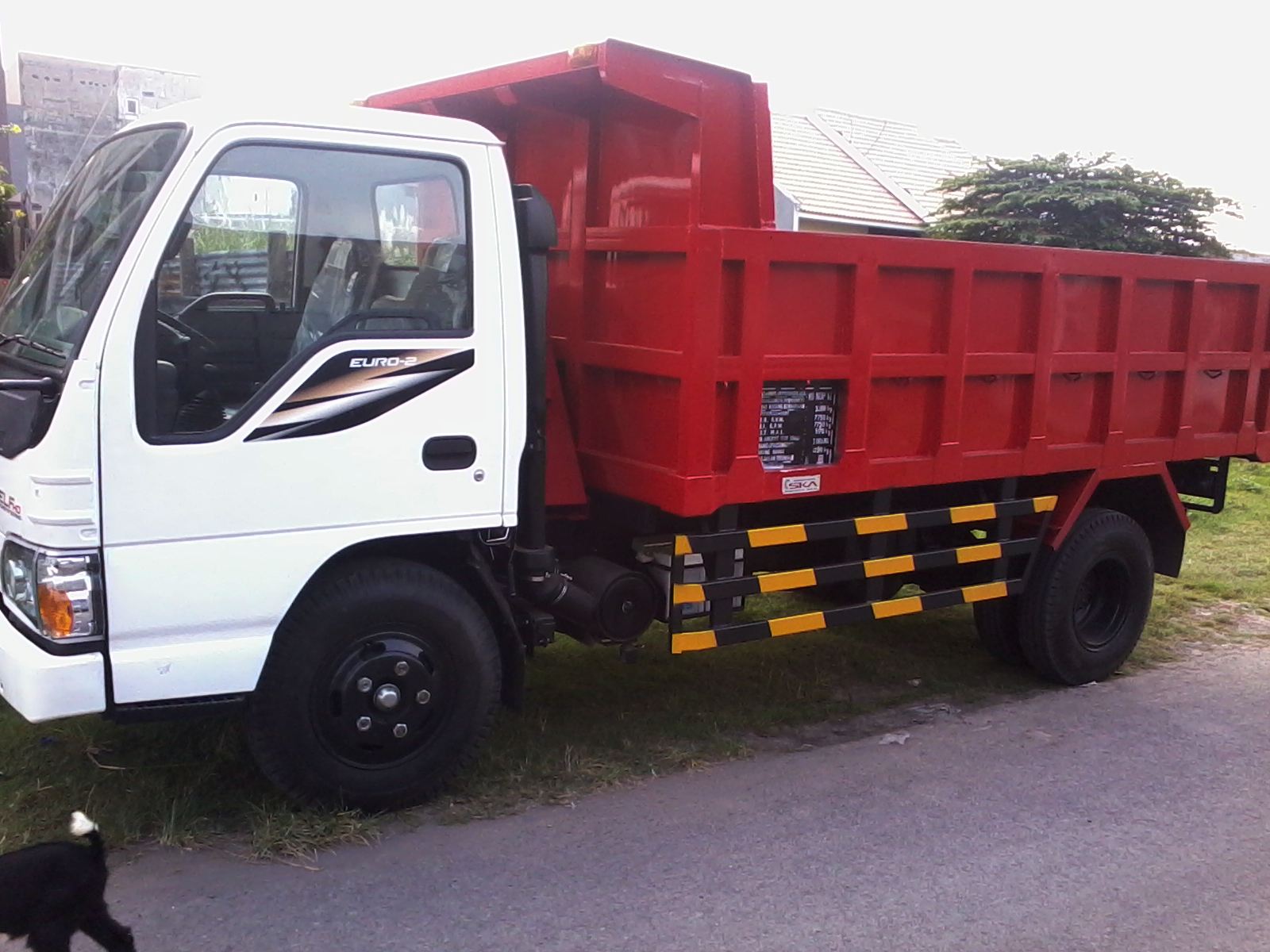 Dijual Kredit Truk  Isuzu  ELF Surabaya Jawa Timur DIJUAL 