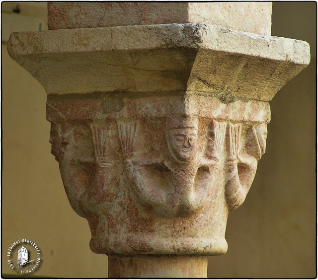 SAINT-GENIS-DES-FONTAINES (66) - Cloître roman de l'ancienne abbatiale