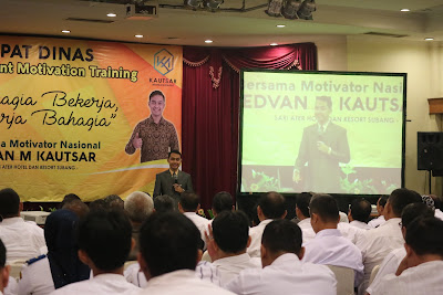 edvan m kautsar, motivator indonesia, Motivator Muda, motivator nasional, seminar motivasi, motivator islam, motivator terbaik