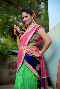 Anasuya photos in half saree-thumbnail-11