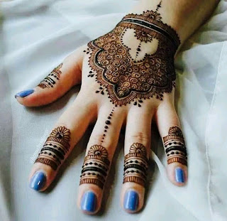 back hand mehndi design