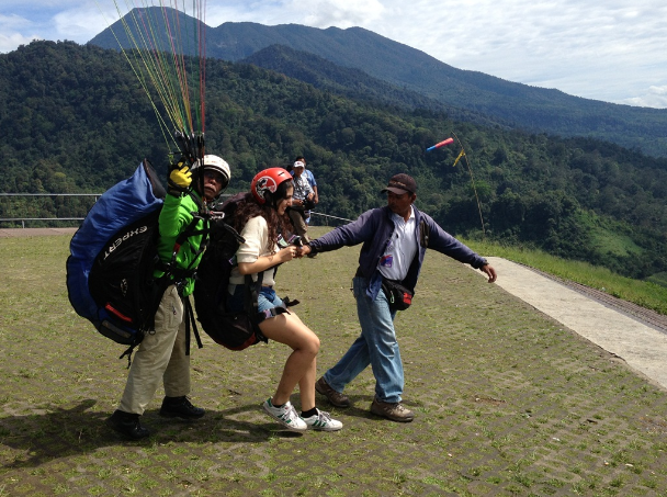 Fly Indonesia Paragliding Puncak