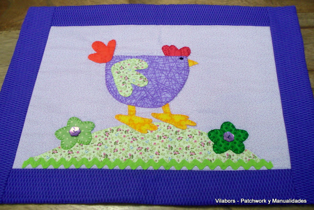 Individual de Patchwork de una gallina. Vilabors, Patchwork y Manualidades