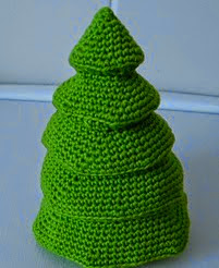 http://www.ravelry.com/patterns/library/tiered-christmas-tree