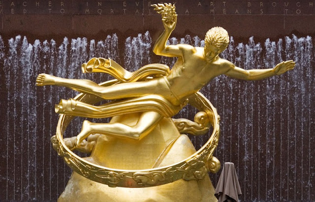 Statue of Prometheus at Rockefeller Center in New York City 