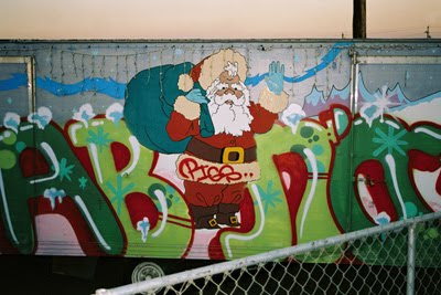 2011 Christmas Graffiti Art Gallery Designs 5